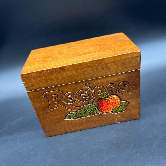 Vintage Wooden Recipe Box Apple Dividers Retro Kitchen Storage Container Cooking - Picture 1 of 13